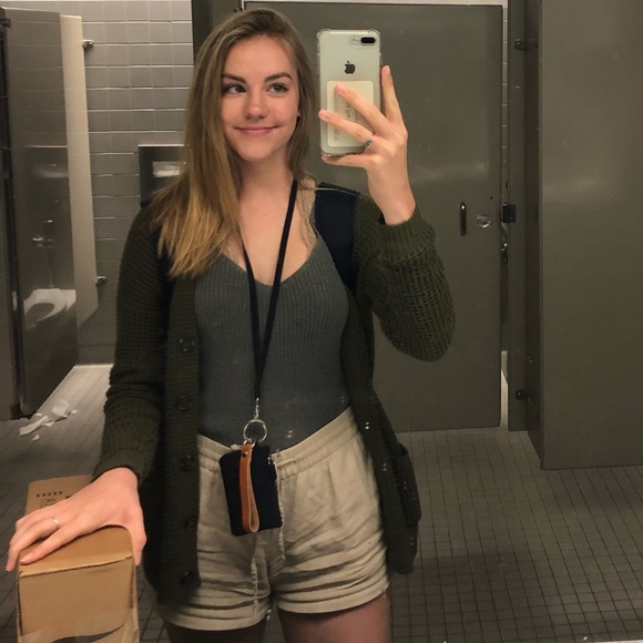 Meet your Posher, Maya - Picture 1 of 1